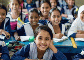 ভূমিকম্প আতঙ্ক : বিদ্যালয় বন্ধের বিষয়ে স্পষ্ট করলেন উপদেষ্টা