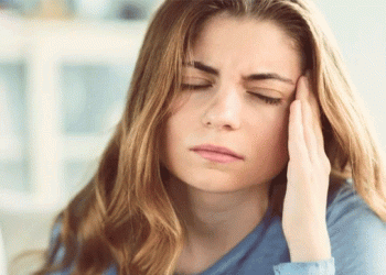 পেটের গ্যাস থেকে কি আসলেই মাথা ব্যথা হয়?