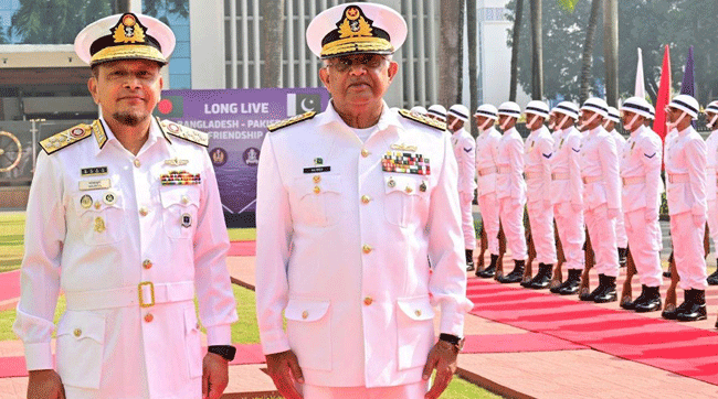 বাংলাদেশ সফরে পাকিস্তান নৌবাহিনী প্রধান