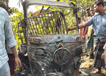 কালিহাতীতে মাইক্রোবাসের ধাক্কায় সিএনজিতে আ'গু'ন, পুড়ে যাত্রীর মৃ'ত্যু