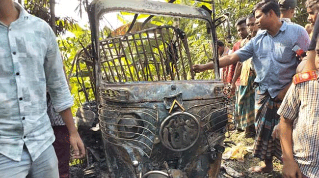 কালিহাতীতে মাইক্রোবাসের ধাক্কায় সিএনজিতে আ'গু'ন, পুড়ে যাত্রীর মৃ'ত্যু