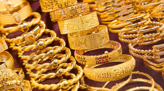 আজ যে দামে বিক্রি হচ্ছে স্বর্ণ