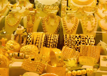আজ যে দামে বিক্রি হচ্ছে স্বর্ণ