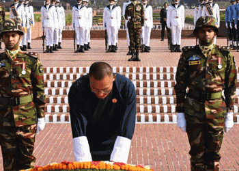 জাতীয় স্মৃতিসৌধে ভুটানের প্রধানমন্ত্রীর শ্রদ্ধা নিবেদন