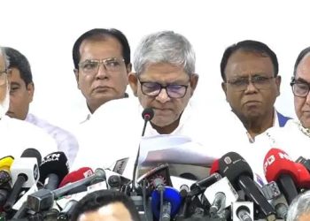 খালেদা জিয়া ৩টি, তারেক রহমান ১টি আসনে প্রতিদ্বন্দ্বিতা করবেন