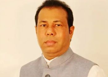 শেখ হাসিনার পিয়ন জাহাঙ্গীরের স্ত্রীর আয়কর নথি জব্দের আদেশ