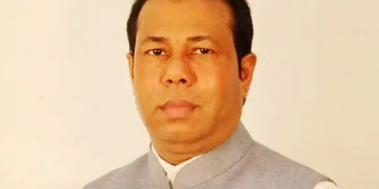 শেখ হাসিনার পিয়ন জাহাঙ্গীরের স্ত্রীর আয়কর নথি জব্দের আদেশ