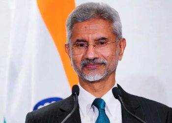 খালেদা জিয়াকে শ্রদ্ধা জানাতে ঢাকায় ভারতের পররাষ্ট্রমন্ত্রী