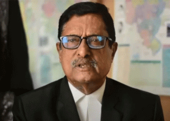 আদালতে প্রবেশে বাধা পেয়ে ফজলুর রহমান‘ এটাতো ইতরদের দেশ করছো