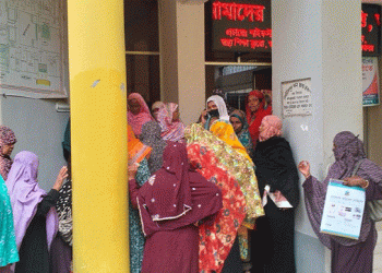 ঝিনাইদহে ট্রাক চাপায় পুলিশ সদস্য আনিসুর রহমান নি'হ'ত