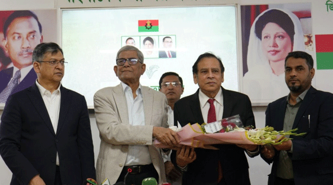 বিএনপিতে যোগ দিলেন রেজা কিবরিয়া, নির্বাচন করতে চান যে আসনে