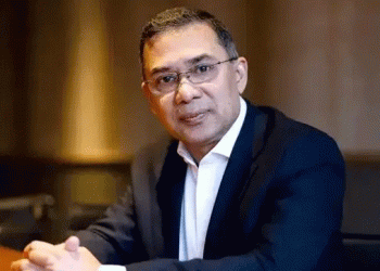 কঠিন রাজনৈতিক লড়াইয়ের সামনে দলকে ঐক্যবদ্ধ থাকার আহ্বান