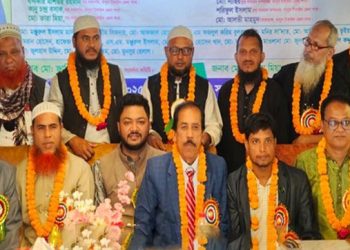 ঘাটাইলে পুস্তক প্রকাশক ও বিক্রেতা সমিতির নব-নির্বাচিতদের সংবর্ধনা