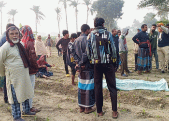চুয়াডাঙ্গায় যুবক সোহেলকে গলায় জবাই করে হত্যা