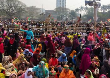 তারেক রহমানের সমাবেশস্থলে নেতাকর্মীদের ঢল