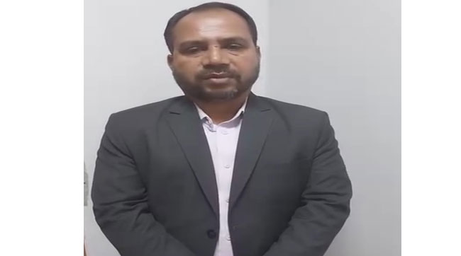 পথসভায় কেঁদেকেটে মাটিতে লুটিয়ে পড়ে ভোট চাইলেন যুবদল নেতা, পেলেন শোকজ