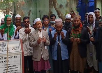 গণসংযোগে ব্যস্ত সময় পার করছেন জামায়াতের প্রার্থী ডা. কাফি