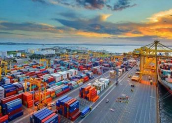 পাঁচ মাস ধরে রফতানি কমছে, প্রথমার্ধে পণ্য রফতানি আয় কমল প্রায় ২ শতাংশ