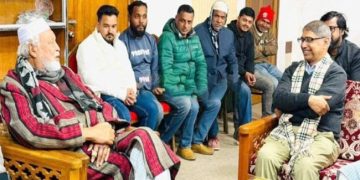 কাদের সিদ্দিকীর দোয়া নিলেন বিএনপি প্রার্থী আহমেদ আযম খান