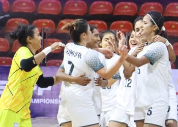 প্রথম সাফ নারী ফুটসালে অপরাজিত চ্যাম্পিয়ন বাংলাদেশ
