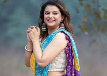 ঢাকা-৮ আসনের ভোটার হওয়ায় আক্ষেপ শবনম ফারিয়ার