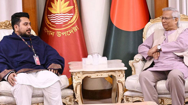 এনসিপির সাফল্যে নাহিদ ইসলামকে ইউনূসের অভিনন্দন বার্তা
