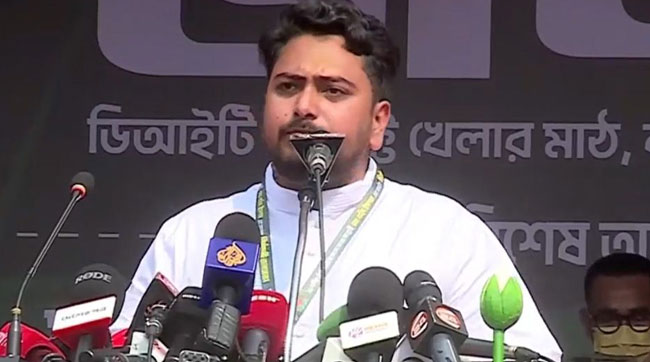 একটি দল বাংলাদেশকে বিপদগ্রস্ত করার পরিকল্পনা নিয়ে এগোচ্ছে