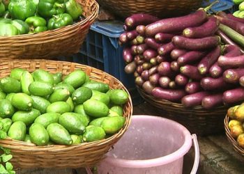 রোজার শুরুতেই চড়া টাঙ্গাইলের নিত্যপণ্যের বাজার, বিপাকে ক্রেতারা