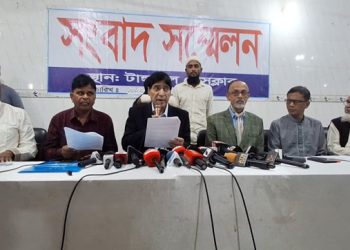 বিএনপির পরাজিত প্রার্থীর বিরুদ্ধে লুৎফর রহমান খান আজাদের অভিযােগের পাহাড়