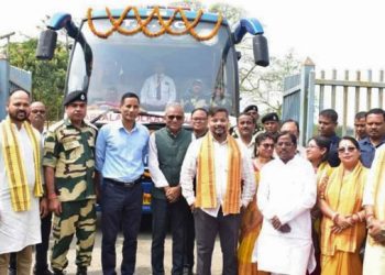 দীর্ঘ দেড় বছর পর সচল হলো ভারত-বাংলাদেশ বাস সার্ভিস