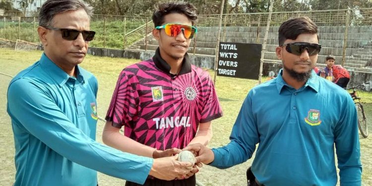 টাঙ্গাইলে জাতীয় ক্রিকেটে কুষ্টিয়া জেলা জোন চ্যাম্পিয়ন