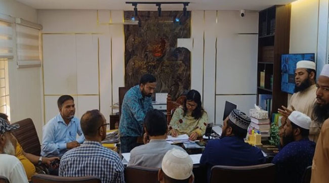 দেলদুয়ারে লটারির মাধ্যমে ইমাম-মোয়াজ্জিন সম্মানি ভাতার উপকারভোগী নির্বাচন