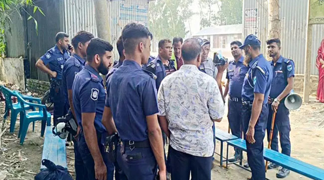 টাঙ্গাইলে কবরস্থানের জমি নিয়ে সংঘর্ষে কলেজ ছাত্র নিহত, আহত ৫
