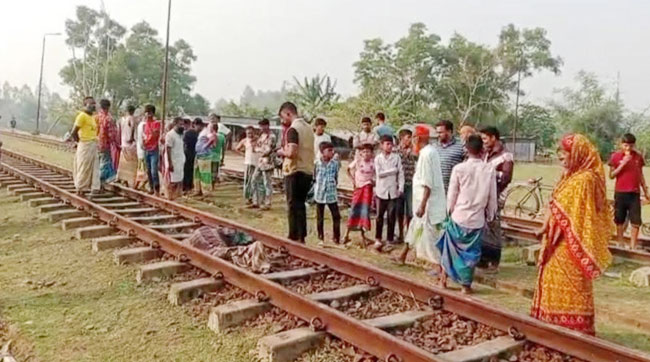 গোপালপুরে ট্রেনে কাটা পড়ে অজ্ঞাত ব্যক্তির মৃত্যু
