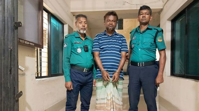 সাবেক বাণিজ্যমন্ত্রীর ‘ঘনিষ্ট সহযোগী’ নুর আলম গ্রেপ্তার