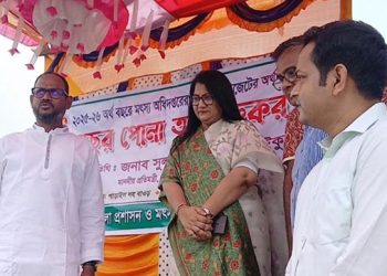 টাঙ্গাইলের ৮ জলাশয়ে দেশীয় মাছের পোনা অবমুক্ত