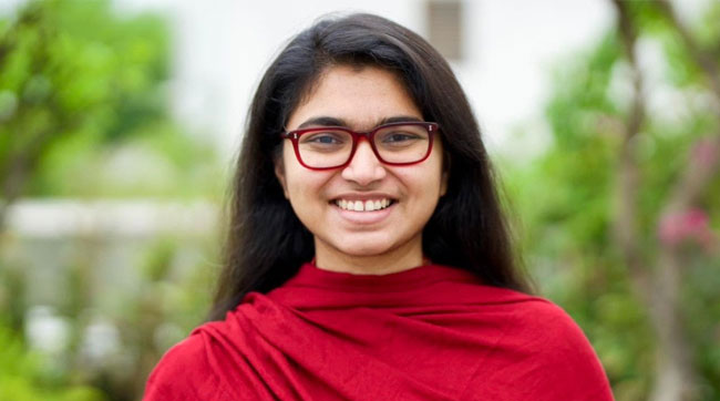 ‘একটি আসনের বিনিময়ে আদর্শ বিকিয়ে দিলেন’— রহস্যময় পোস্ট তাসনিম জারার