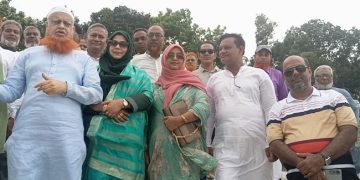 নদীভাঙনের সংবাদ পেয়ে নন্দপাড়ায় ছুটে গেলেন এমপি লাভলু