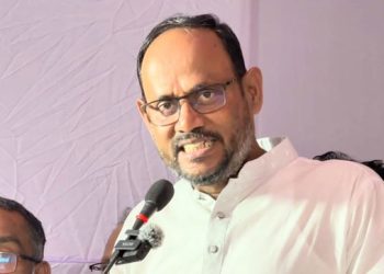 ক্ষুদ্র পোলট্রি খামারিদের সহজ শর্তে ঋণের আশ্বাস দিলেন প্রতিমন্ত্রী টুকু