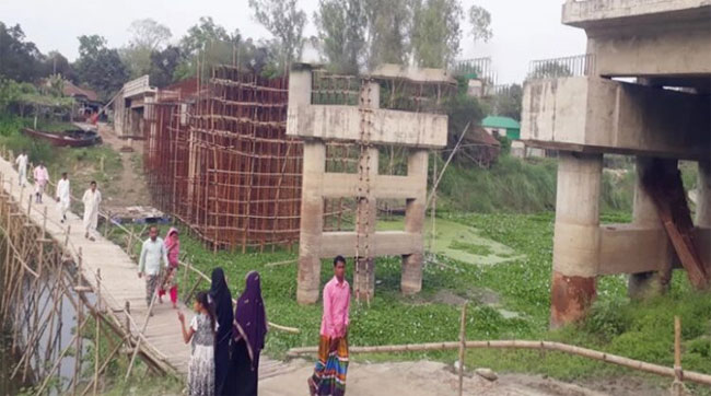 মির্জাপুরের গোড়াইয়ে সেতুর অপেক্ষায় তিন ইউনিয়নের হাজারো মানুষ