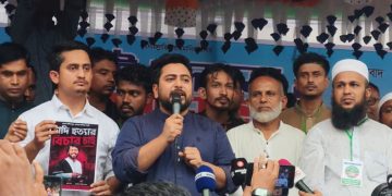 বাংলাদেশকে আবারও একদলীয় শাসনের দিকে নিয়ে যাওয়ার চেষ্টা হচ্ছে : নাহিদ ইসলাম