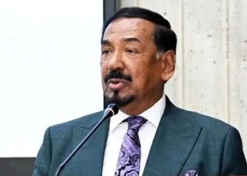 ভারপ্রাপ্ত রাষ্ট্রপতি হিসেবে আজ দায়িত্ব শুরু করছেন হাফিজ উদ্দিন