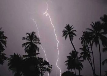 ৮ জেলায় দুপুরের মধ্যে ঝড়-বজ্রবৃষ্টির সতর্কতা