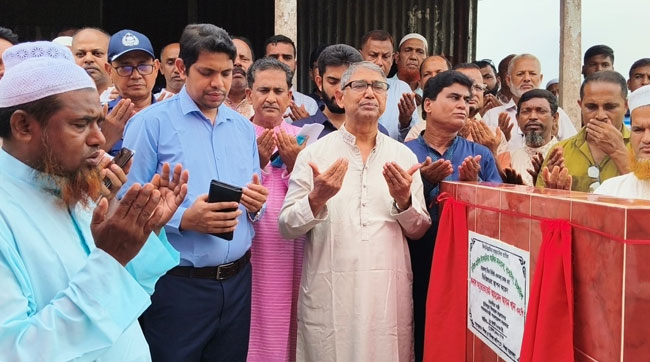 মুজিব হাবিব ইসলামিয়া আলিম মাদ্রাসার নতুন ভবন নির্মাণের ভিত্তিপ্রস্তর স্থাপন