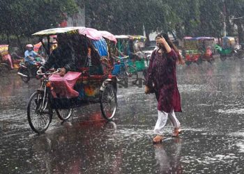পাঁচ বিভাগে ভারি থেকে অতিভারি বৃষ্টির সতর্কতা