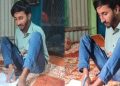 দুই হাত নেই, পা দিয়ে লিখেই স্বপ্নজয়ের পথে টাঙ্গাইলের তাওহীদ