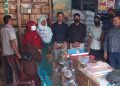 দেলদুয়ারে মেয়াদোত্তীর্ণ কীটনাশক রাখায় সার ডিলারকে জরিমানা