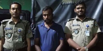 কালিহাতীতে অটোরিকশায় তল্লাশি, গাঁজাসহ যুবক আটক