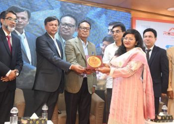 "প্রযুক্তিনির্ভর উন্নয়ন তখনই টেকসই হবে, যখন দেশের তরুণরা এই পরিবর্তনের নেতৃত্ব দেবে" ফকির মাহবুব আনাম