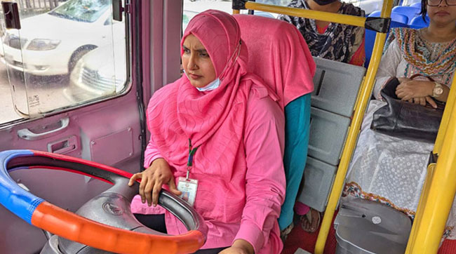 রাজধানীর যেসব রুটে চলবে ‘পিংক বাস’